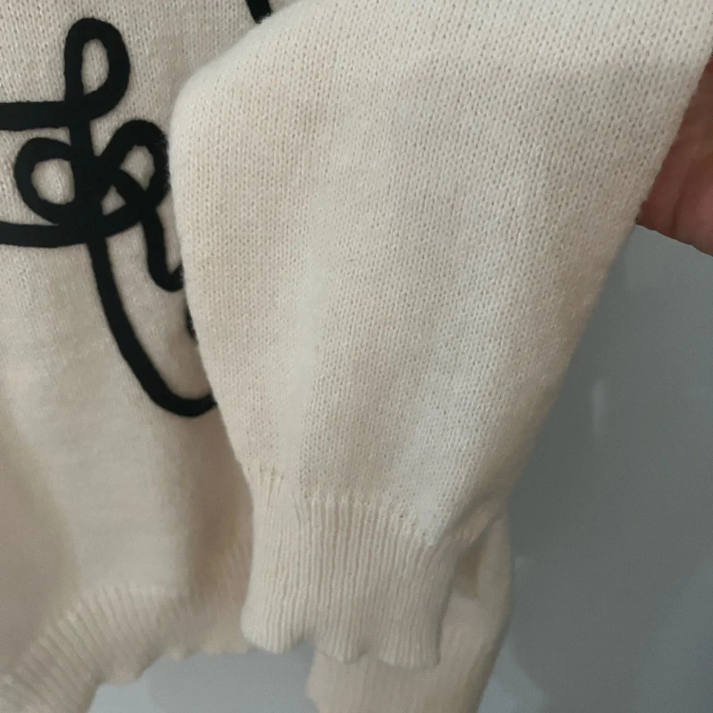 Cute sweater - Picture 4 of 6